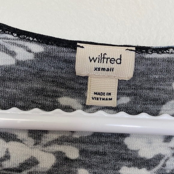 Aritzia Items - Picture 13 of 16